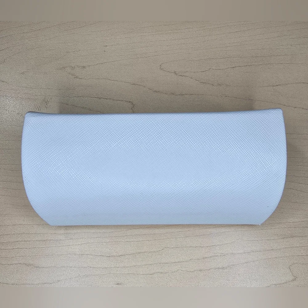 Michael Kors White Clutch Eyeglass Case‎